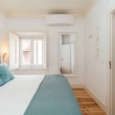 Apartman Modern Apt In Dt, 5mins To Martim Moniz