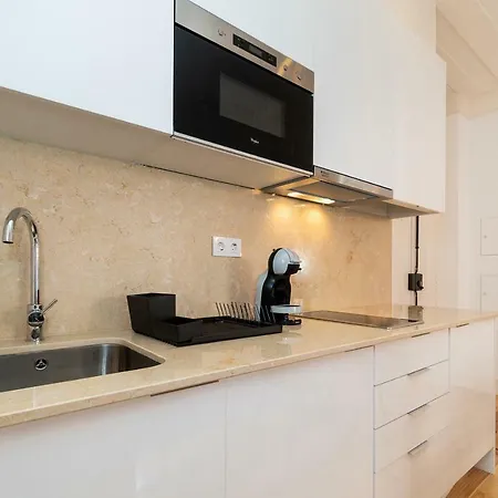 Modern Apt In Dt, 5mins To Martim Moniz Apartment