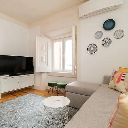 아파트 Modern Apt In Dt, 5mins To Martim Moniz 리스본