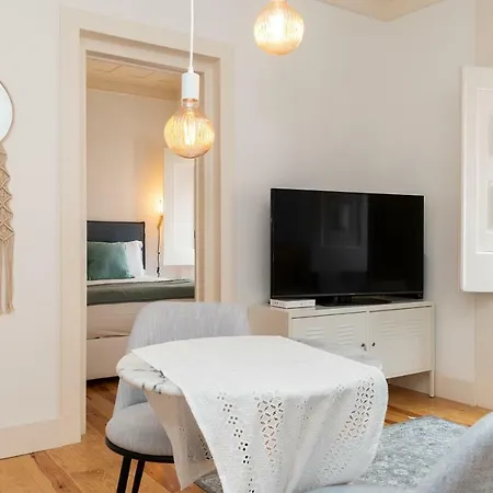 아파트 Modern Apt In Dt, 5mins To Martim Moniz 리스본